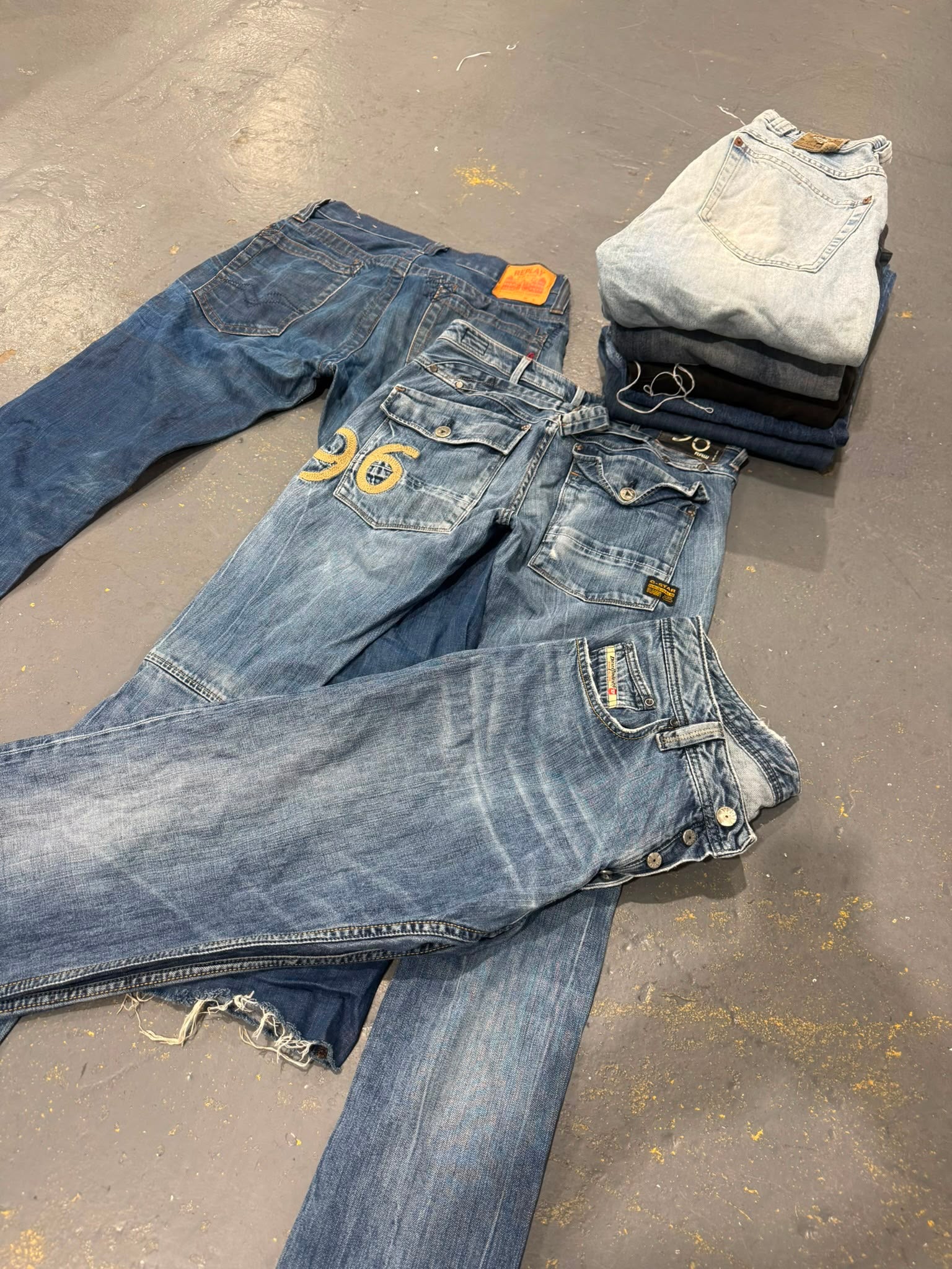 Vintage Wholesale Men's Diesel/G-Star & Replay Jeans Mix