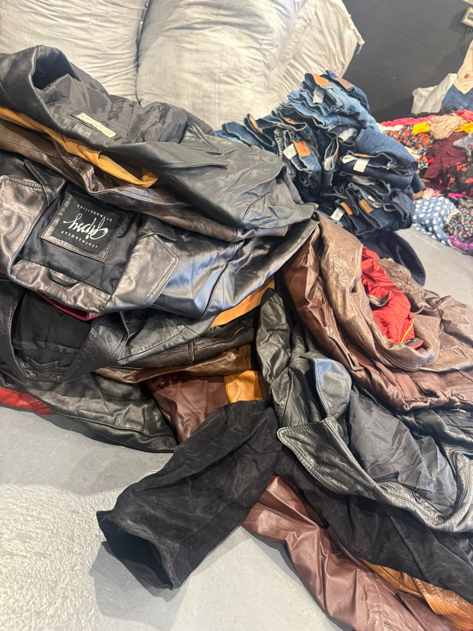 Vintage Wholesale Y2K Real Leather Jackets Mix - Image 2